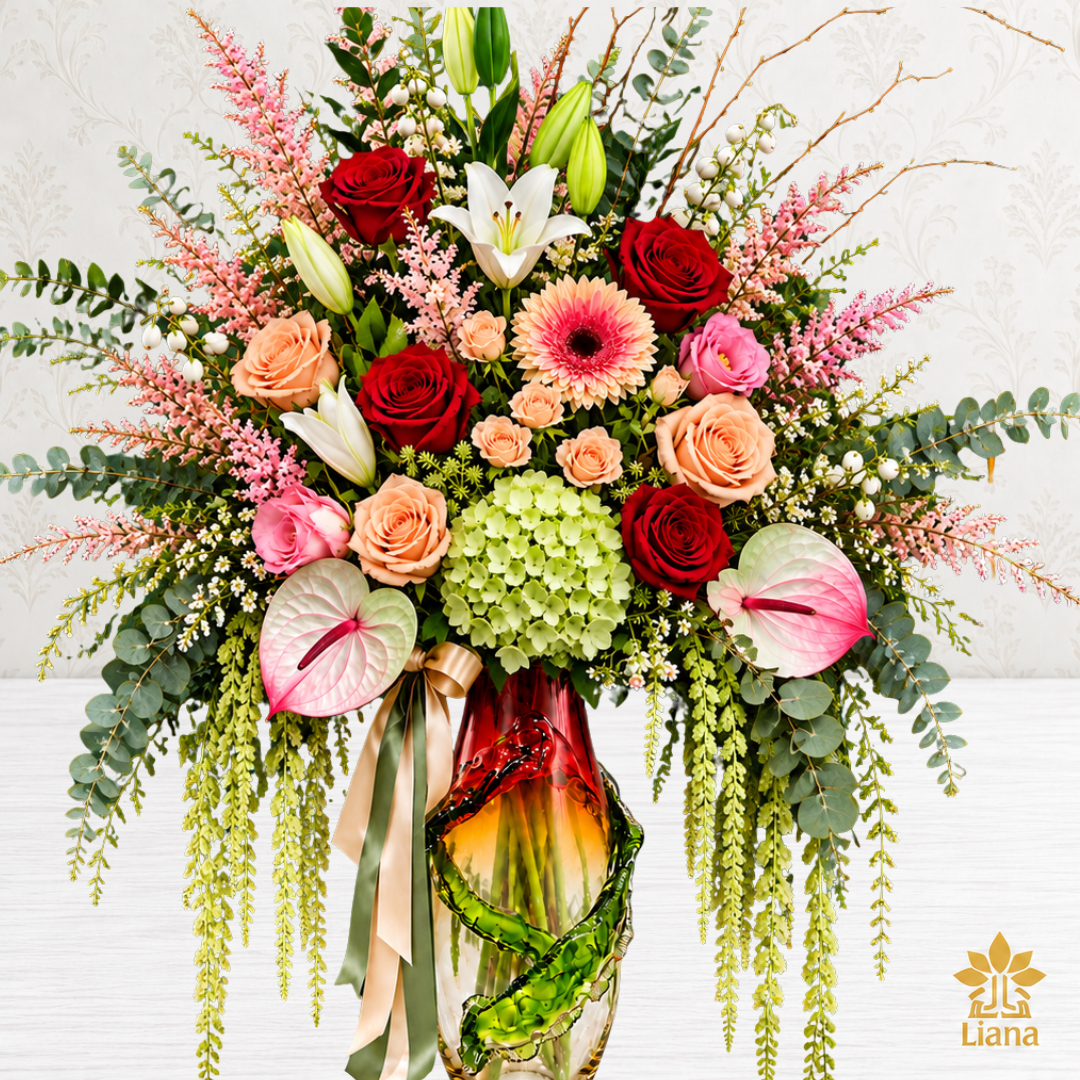 SIGNATURE VASE